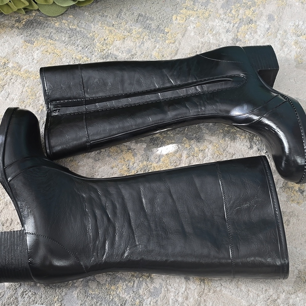 Retro Glossy Rubber Boots with Faux Sherpa Lining Women's Size 7 - Picture 6 of 13
